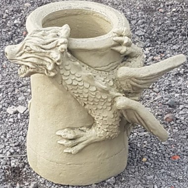 Screech bathstone dragon chimney pot